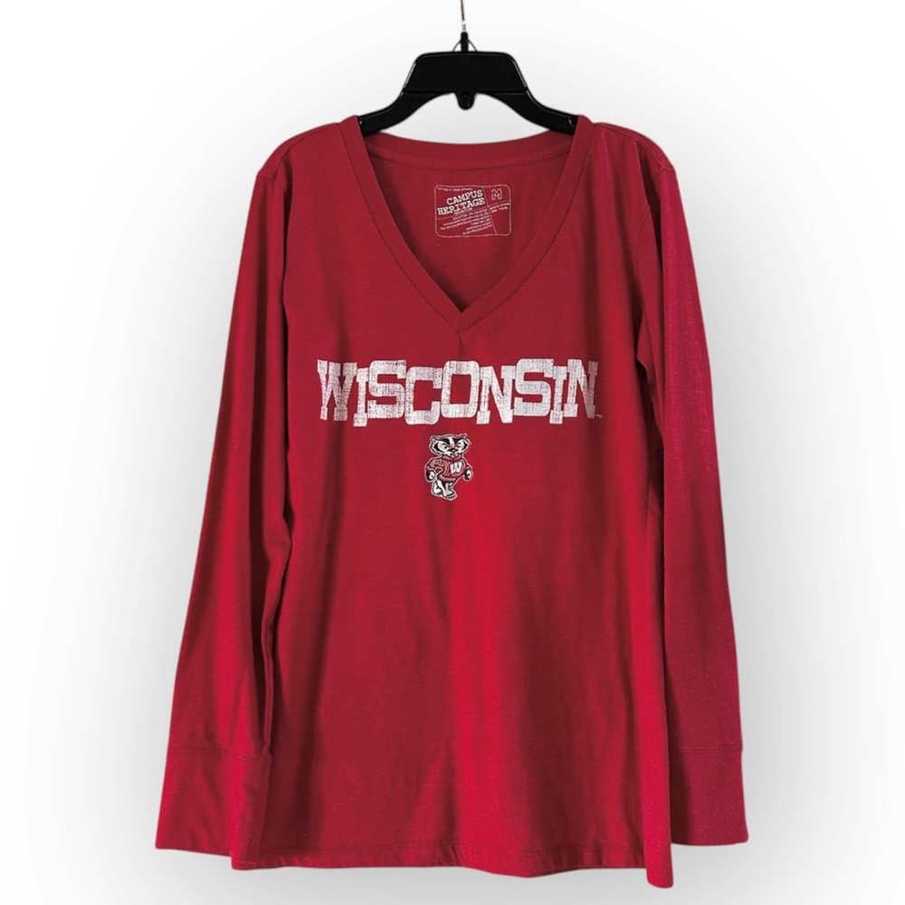 Red Campus Heritage V-Neck Long Sleeve Tee Womens Medium Wisconsin Badgers UWM